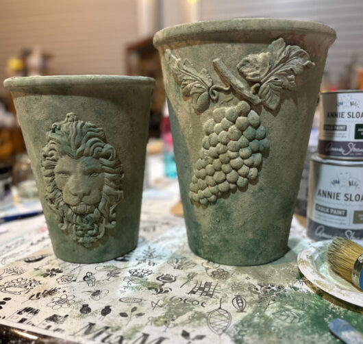 Cara Felicitia's Studio - Chalk Paint Class - Pour and Explore Lets Paint a Pot - 16th August 2025 - Image 2