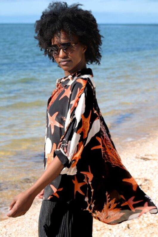 Curate - Behind Her Back Shirt - Black Shells - Image 2