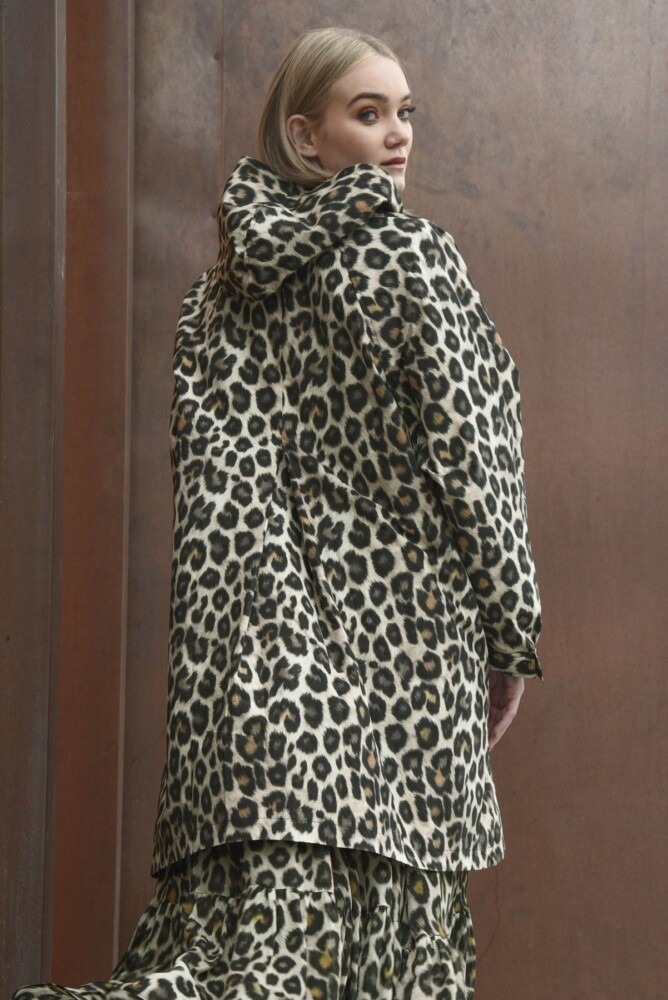 Curate - Glow with the Flow Raincoat - Leopard - Image 4