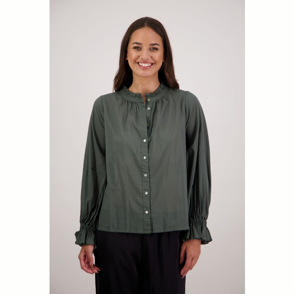 Briarwood - Robbie Pine Shirt