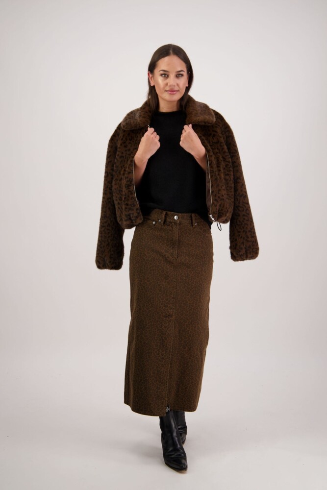 Briarwood - Roper Animal Jacket - Image 2