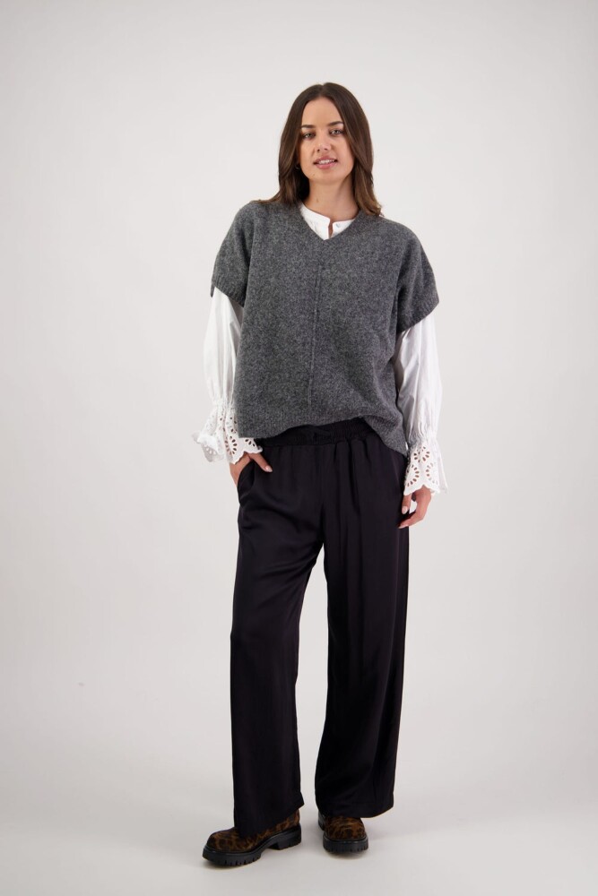 Briarwood - Fredrik Charcoal Knit Vest - Image 3