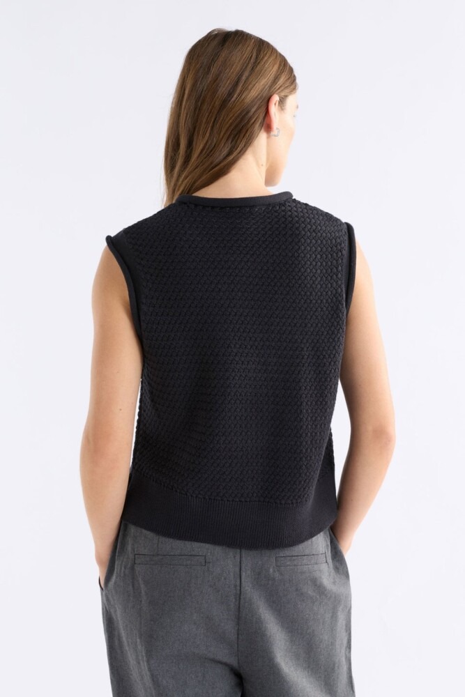Elk - Naya Knit Vest - Black - Image 4