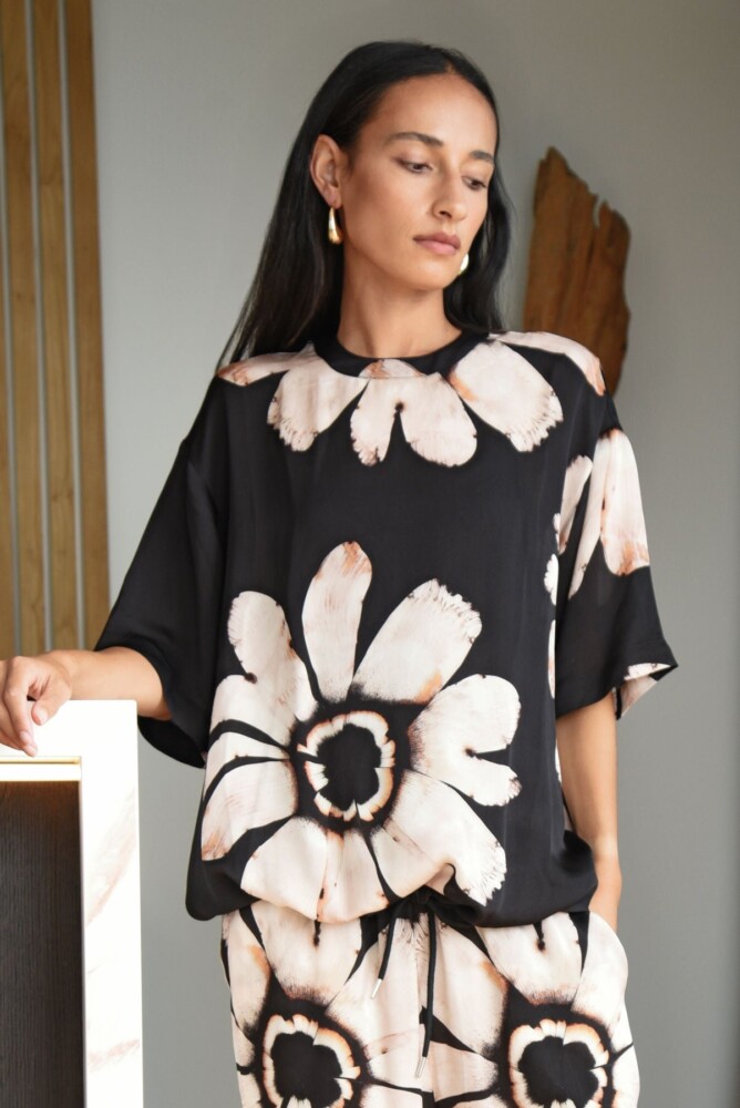 Cooper - Come Out On Top Top - Black Floral - Image 2