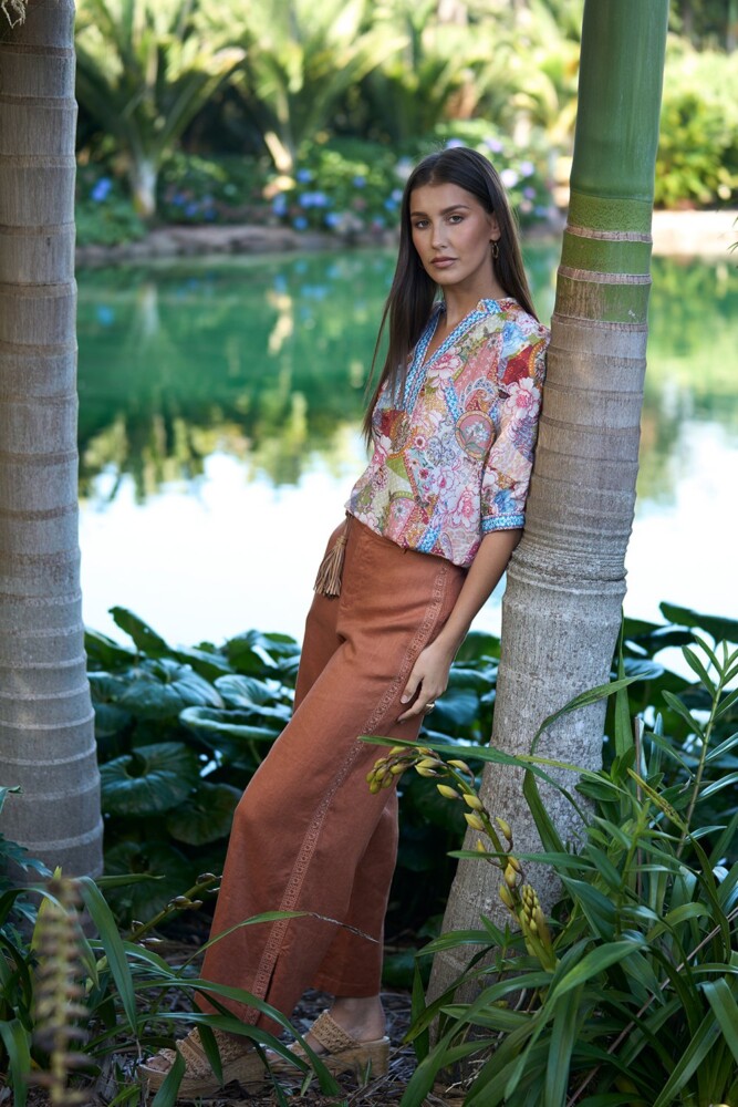Loobie's Story - Dalia Blouse - Image 2